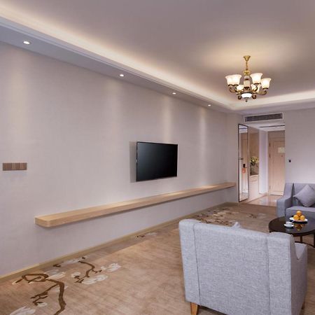 Vienna International Hotel Lianjiang  エクステリア 写真