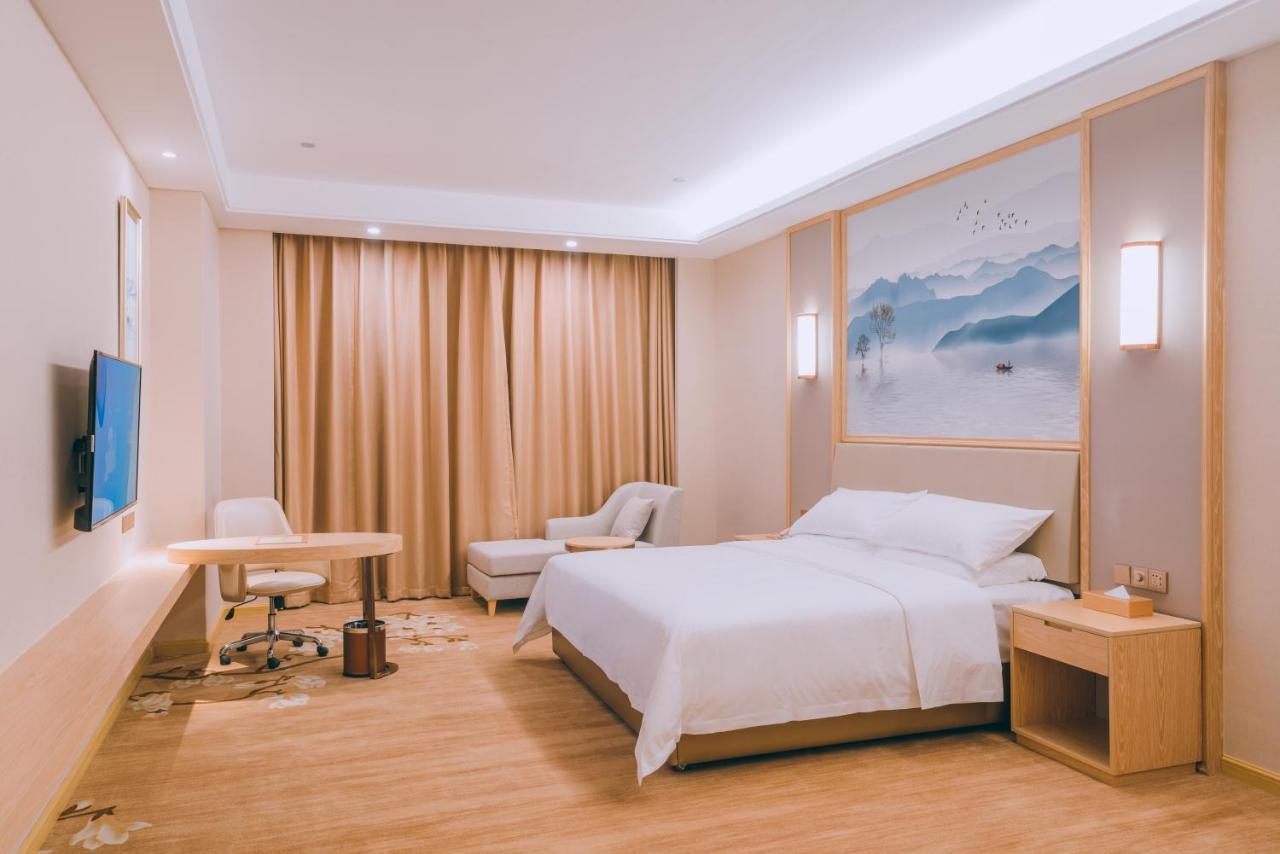 Vienna International Hotel Lianjiang  エクステリア 写真